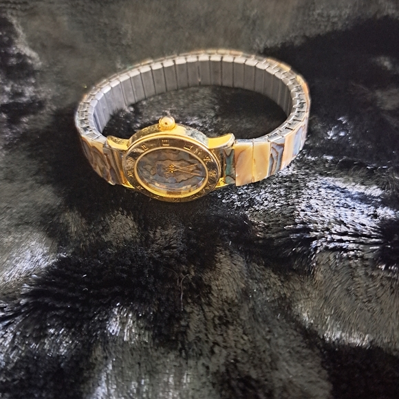 2 beautiful watches - Picture 3 of 7